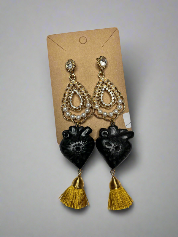 Barro negro heart earrings