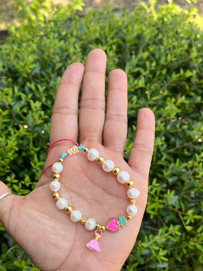 Sagrado corazón/perlas bracelet